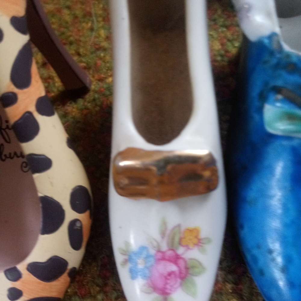 Small heels - Picture 3 of 7